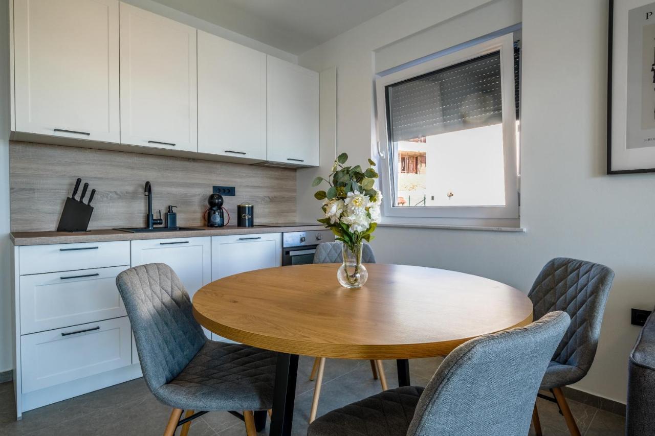 Apartment House Vista Цриквениця Екстер'єр фото