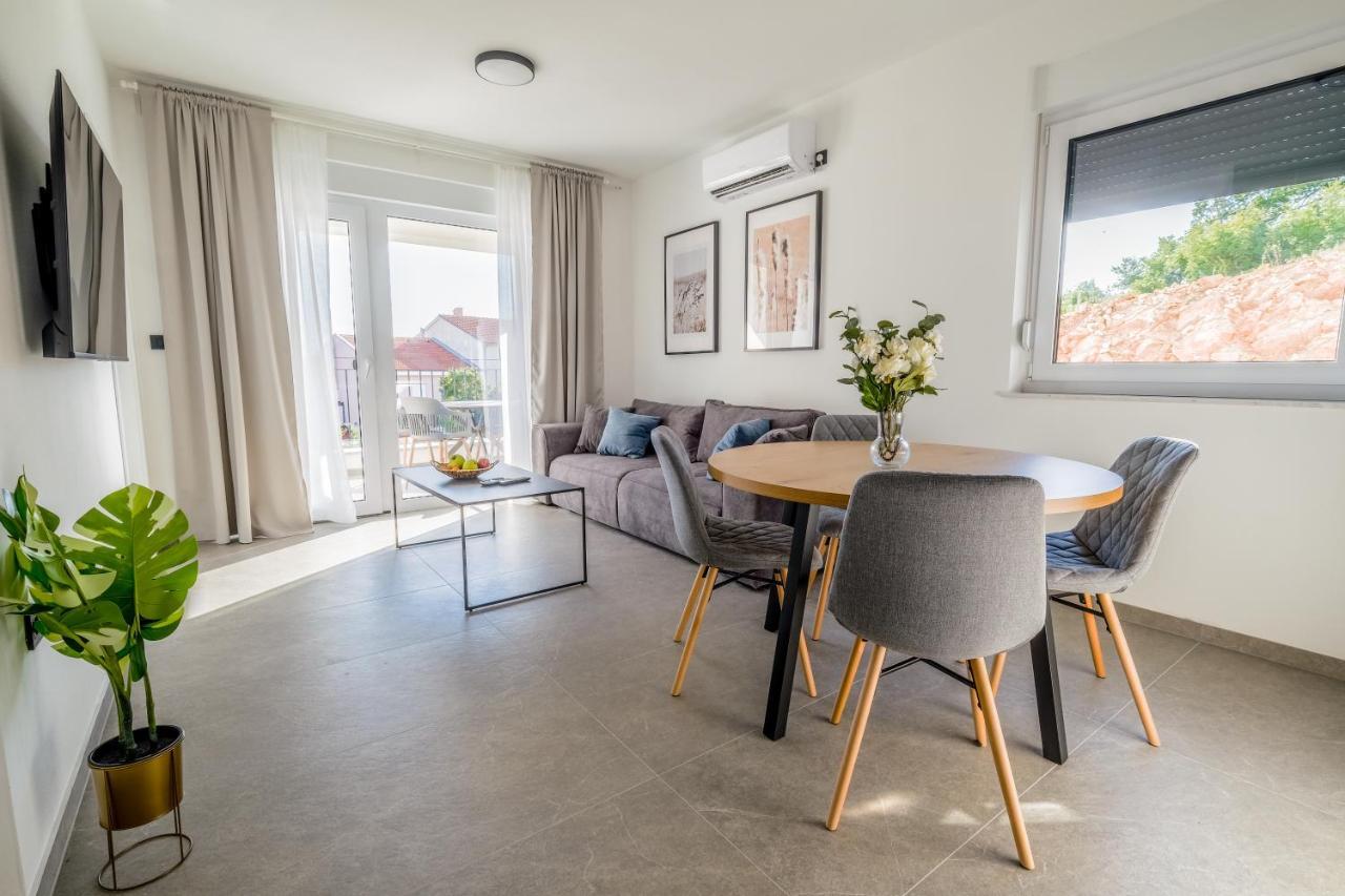 Apartment House Vista Цриквениця Екстер'єр фото